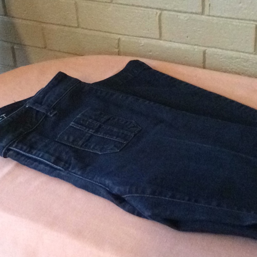 Loft Jeans - Picture 2 of 4